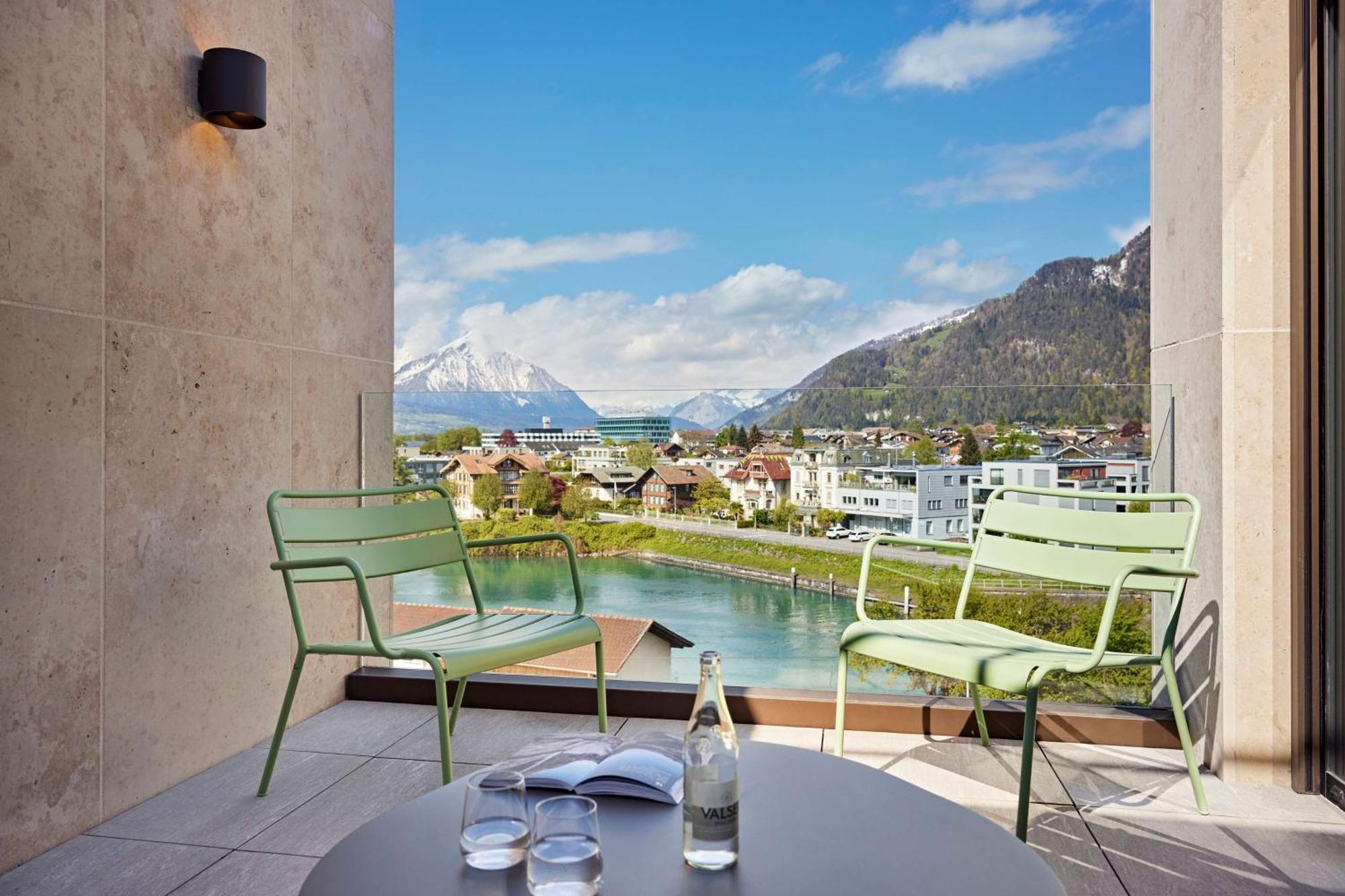Essential By Dorint Interlaken - New Opening Bagian luar foto