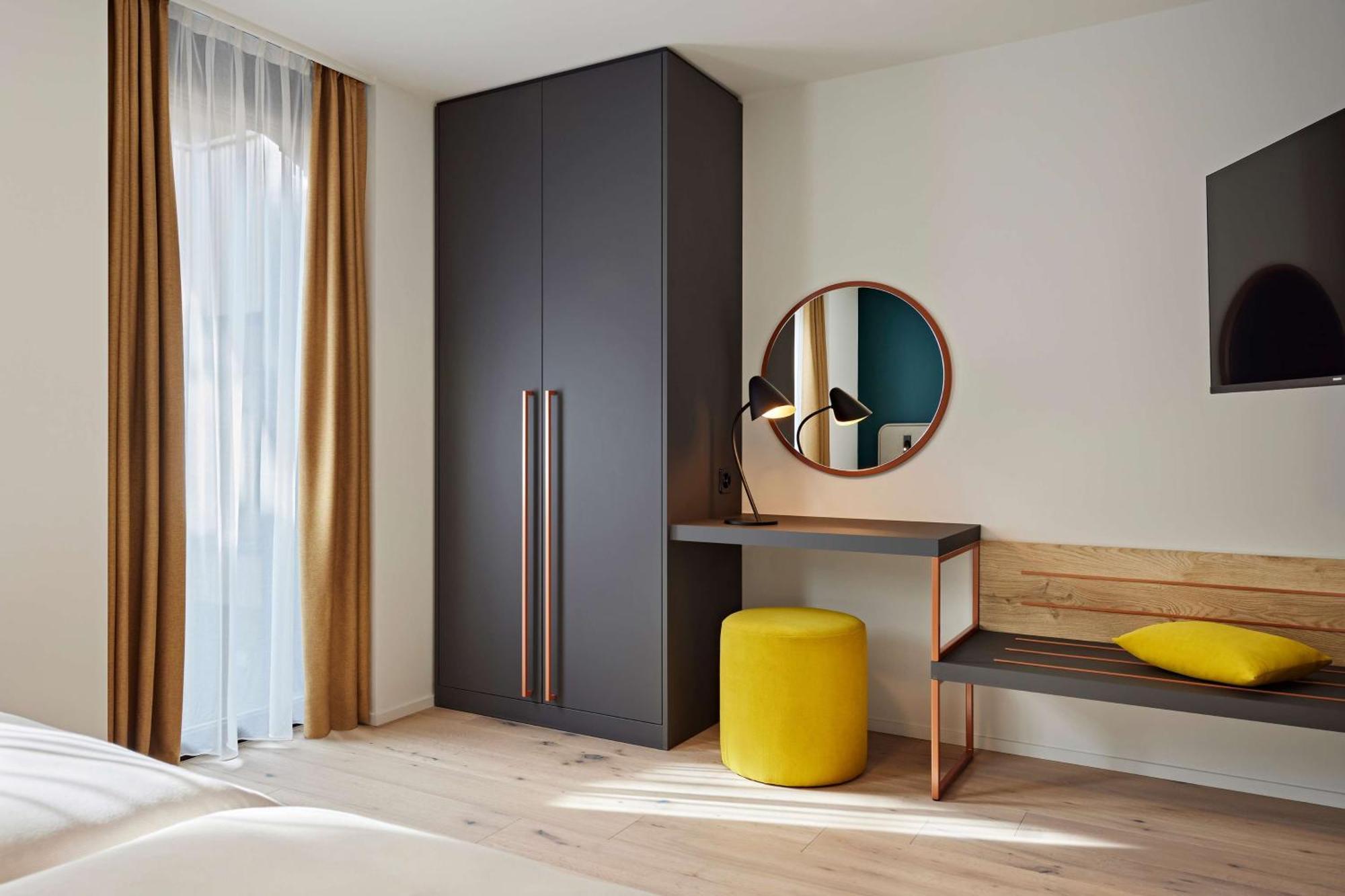 Essential By Dorint Interlaken - New Opening Bagian luar foto