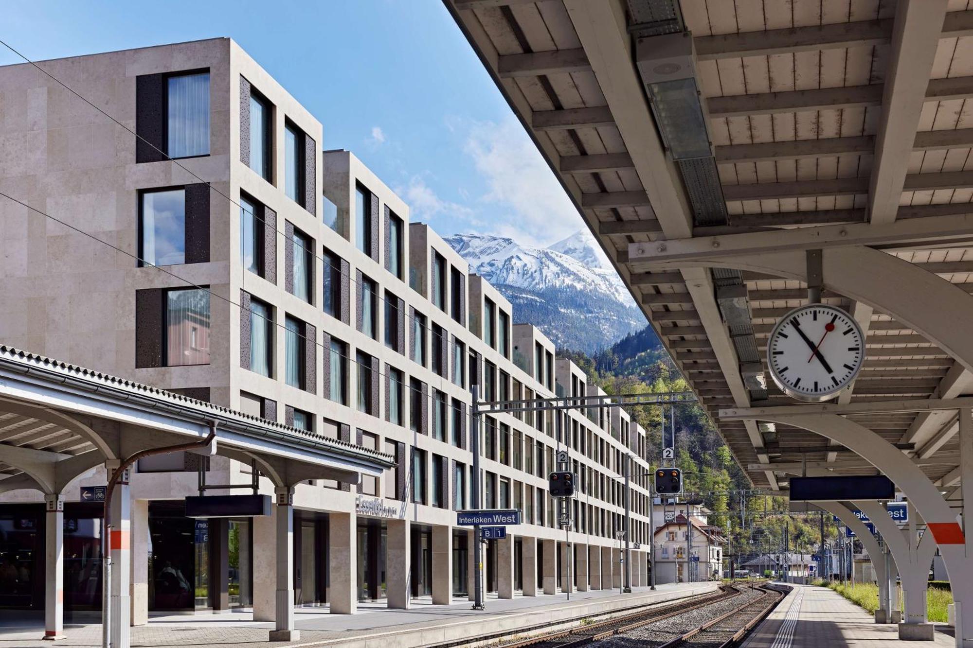 Essential By Dorint Interlaken - New Opening Bagian luar foto